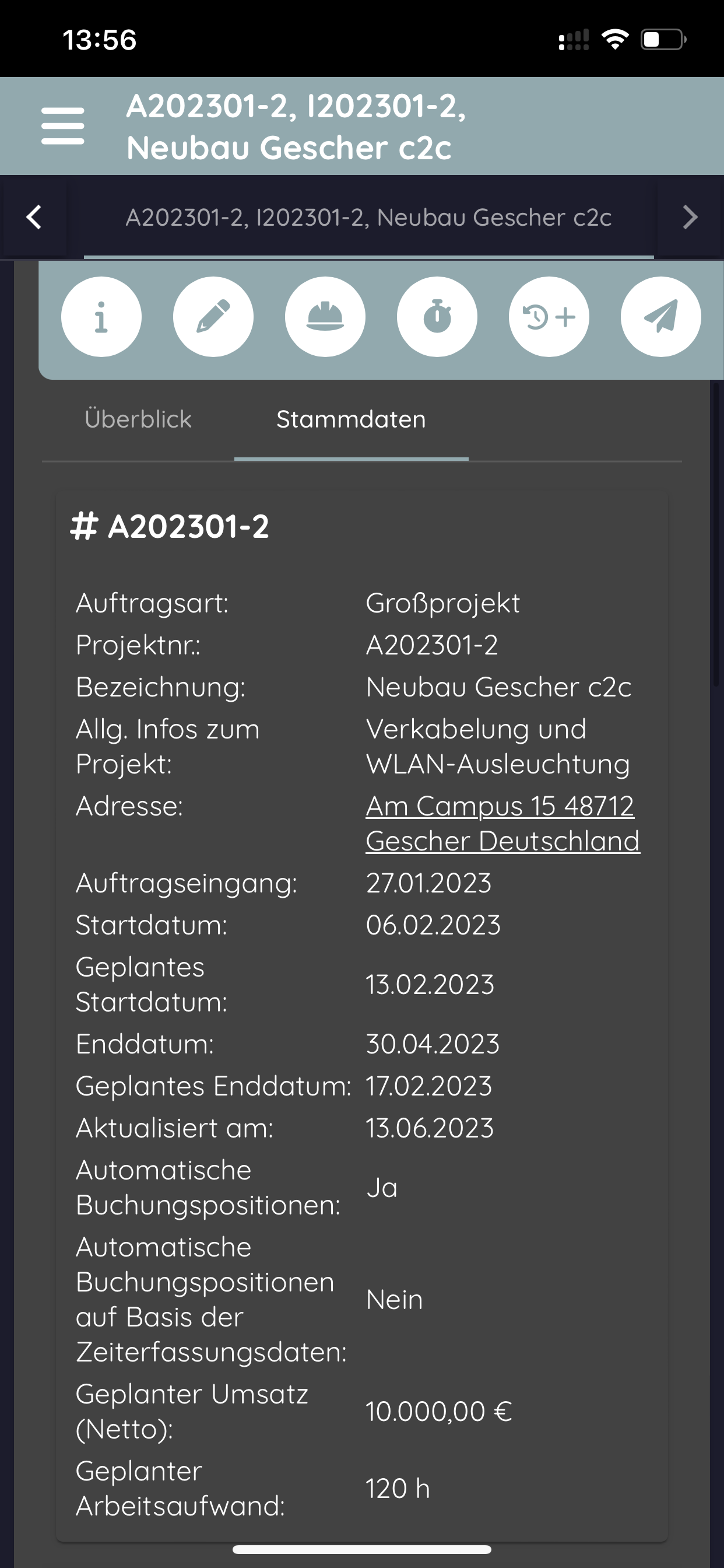 Screenshot der c2go Baumanagement Software auf einem Smartphone, die alle Desktop-Funktionen bietet, einschließlich Projektverwaltung, Aufgabenverfolgung und Dokumentenmanagement, dank Cloud-Integration.
